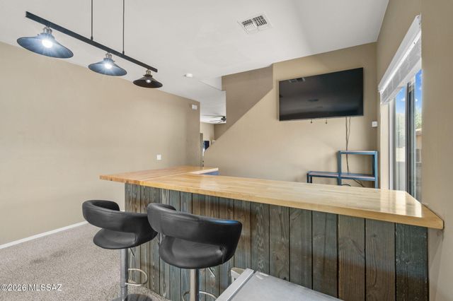 5669 W King Snake Drive, Tucson, AZ 85742