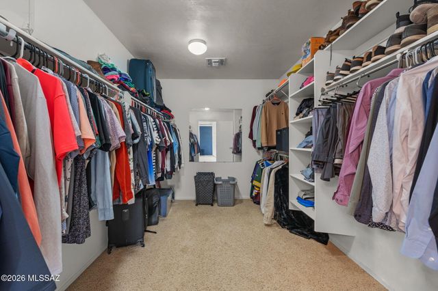 5669 W King Snake Drive, Tucson, AZ 85742
