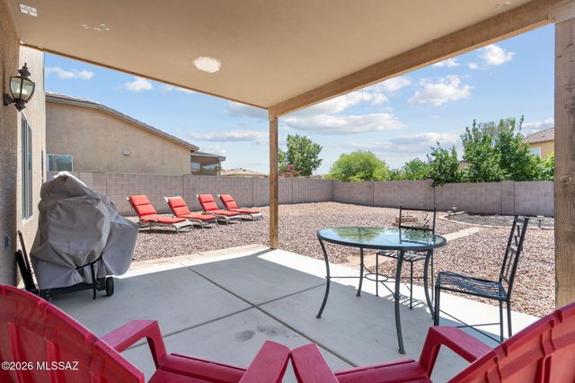 5669 W King Snake Drive, Tucson, AZ 85742