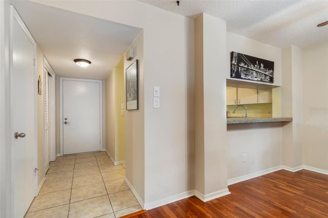 1055 KENSINGTON PARK DRIVE 317, Altamonte Springs, FL 32714