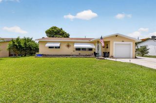 220 SW 10th Avenue, Boynton Beach, FL 33435