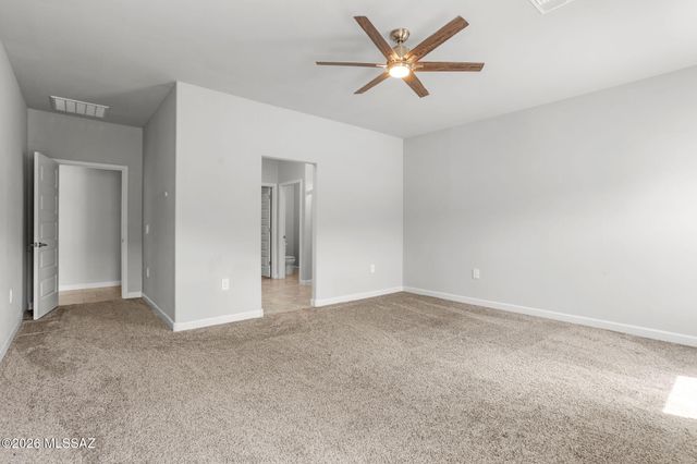 942 S Grantham Avenue, Vail, AZ 85641