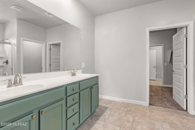 942 S Grantham Avenue, Vail, AZ 85641