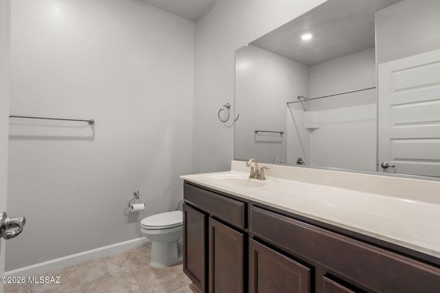 942 S Grantham Avenue, Vail, AZ 85641