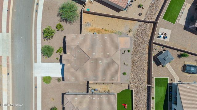 942 S Grantham Avenue, Vail, AZ 85641