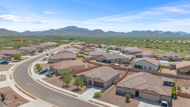 942 S Grantham Avenue, Vail, AZ 85641