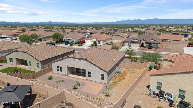 942 S Grantham Avenue, Vail, AZ 85641