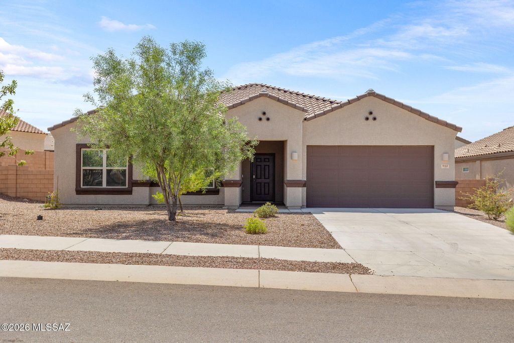 942 S Grantham Avenue, Vail, AZ 85641