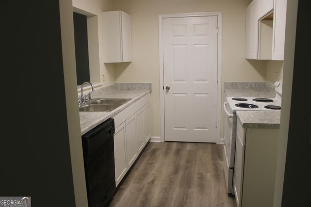 3301 Fairington Club Drive, Lithonia, GA 30038