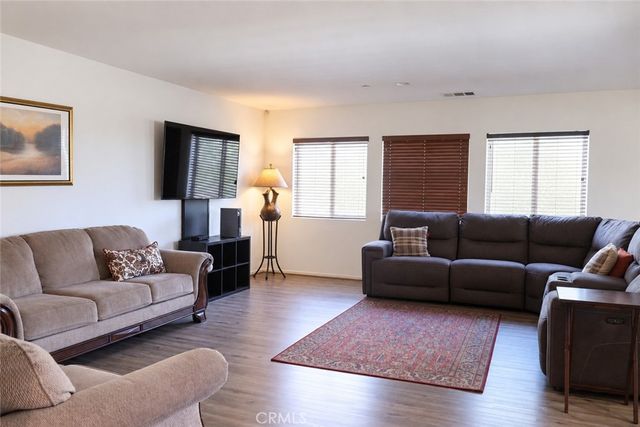 7079 Bella Strada, Fontana, CA 92336