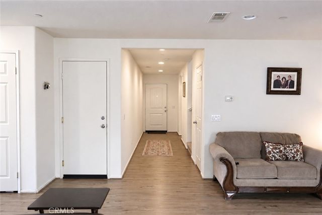 7079 Bella Strada, Fontana, CA 92336