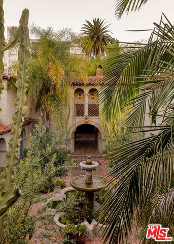 1838 Grace Avenue, Los Angeles, CA 90028