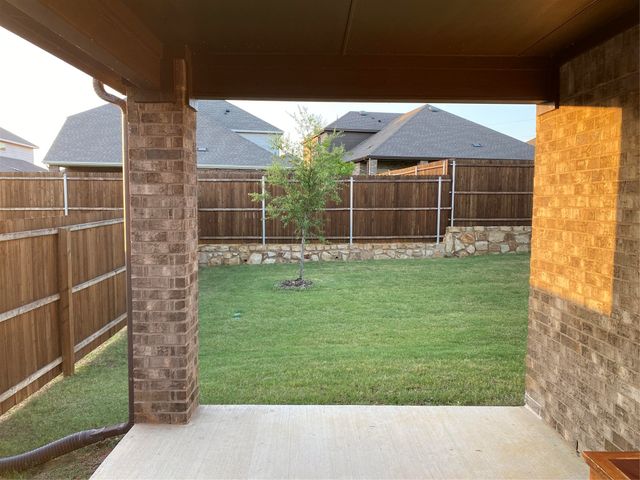 9809 Autumn Leaves Lane, Aubrey, TX 76227