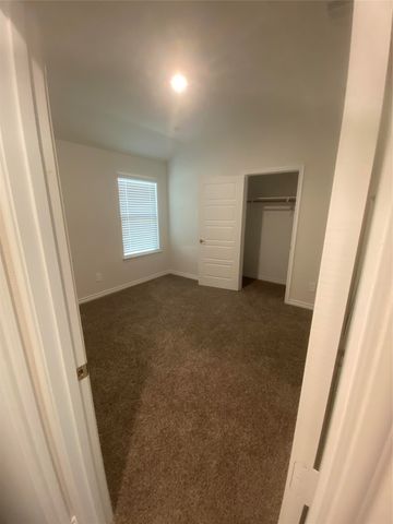 9809 Autumn Leaves Lane, Aubrey, TX 76227