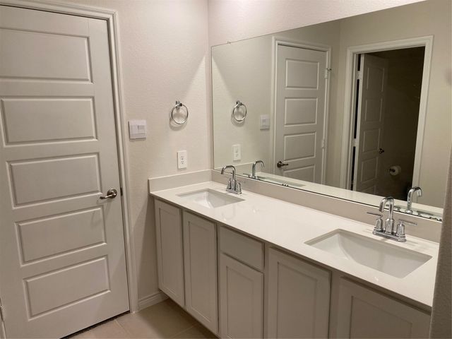 9809 Autumn Leaves Lane, Aubrey, TX 76227