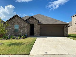 9809 Autumn Leaves Lane, Aubrey, TX 76227