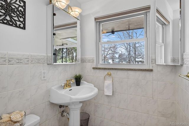 7134 E 6th Avenue Parkway, Denver, CO 80220