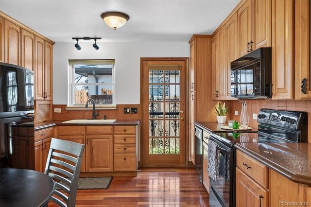 7134 E 6th Avenue Parkway, Denver, CO 80220