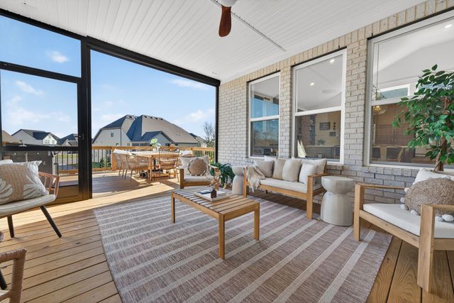 5120 High Park Hill Dr, Arrington, TN 37014