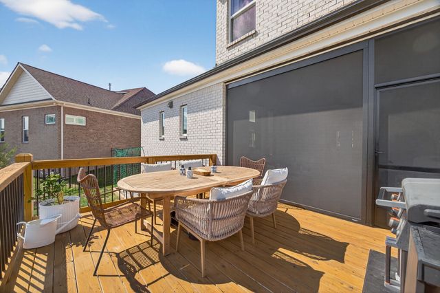 5120 High Park Hill Dr, Arrington, TN 37014