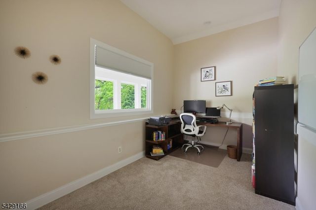 29 Deer Path Cir, Green Brook Twp., NJ 08812