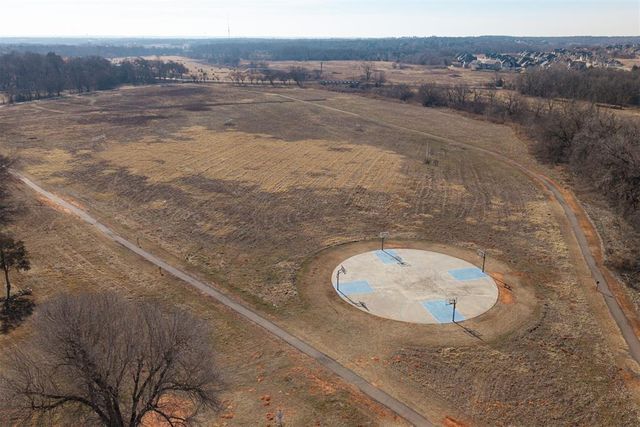 6917 Timber Crest Way, Edmond, OK 73034