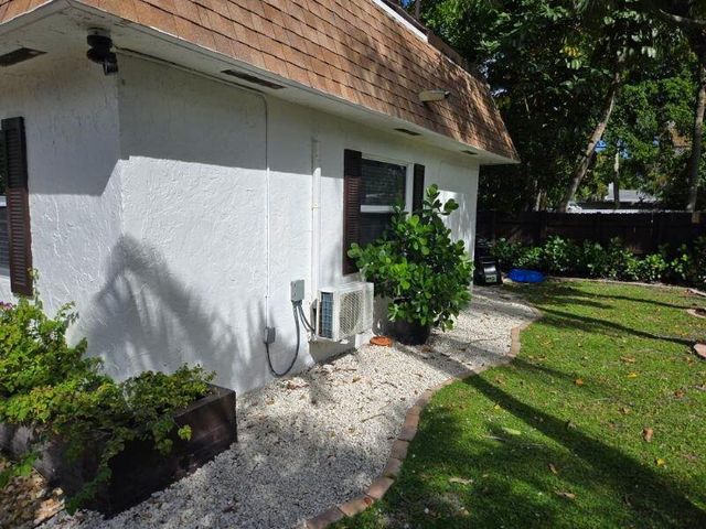 1300 NW 4th Avenue B, Fort Lauderdale, FL 33311