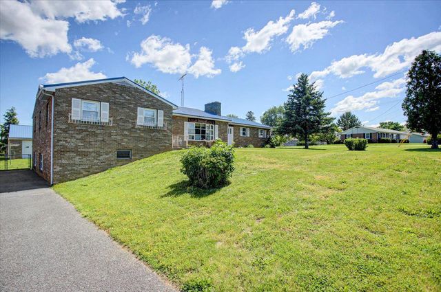 1343 SECOND AVENUE, Chambersburg, PA 17202