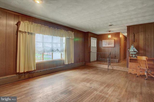 1343 SECOND AVENUE, Chambersburg, PA 17202