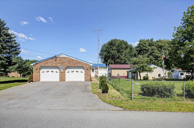 1343 SECOND AVENUE, Chambersburg, PA 17202