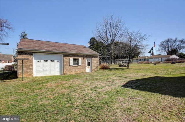 1343 SECOND AVENUE, Chambersburg, PA 17202