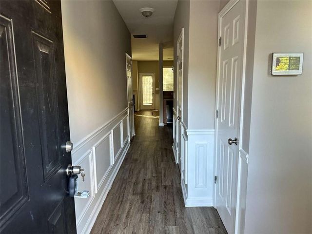 4295 Youngstown Circle, Stone Mountain, GA 30083