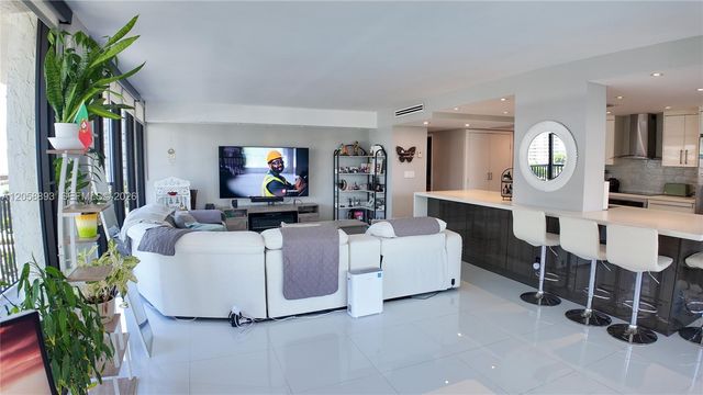 2049 S Ocean Dr 702, Hallandale Beach, FL 33009