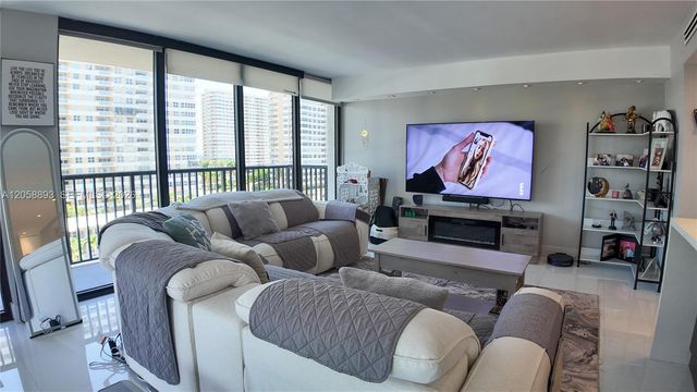 2049 S Ocean Dr 702, Hallandale Beach, FL 33009