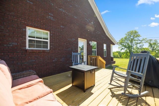964 McWhorter Road, London, KY 40741