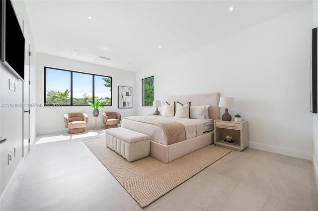 2787 SW 34th Avenue, Miami, FL 33133