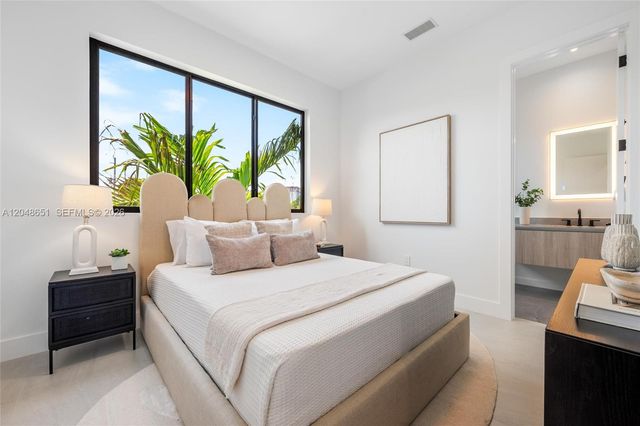 2787 SW 34th Avenue, Miami, FL 33133