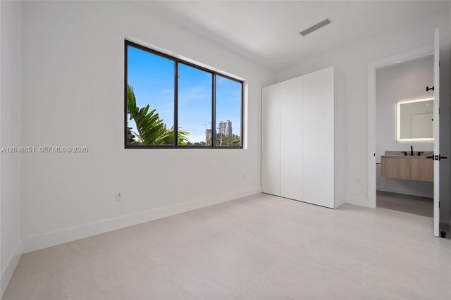 2787 SW 34th Avenue, Miami, FL 33133