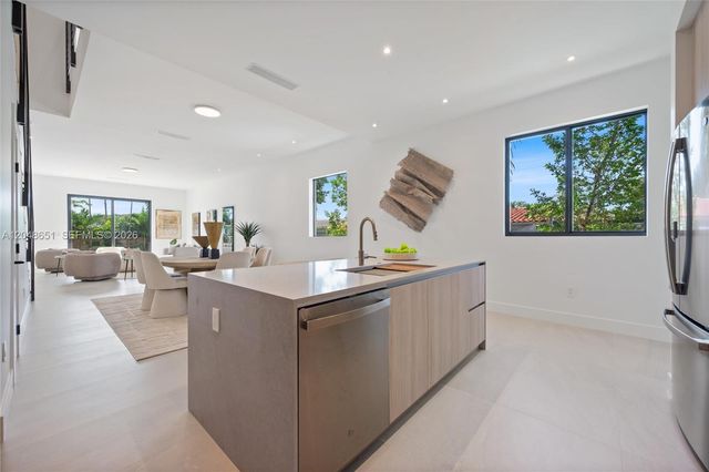 2787 SW 34th Avenue, Miami, FL 33133