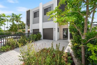 2787 SW 34th Avenue, Miami, FL 33133