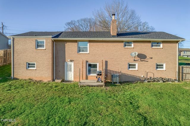 315 Piercy Street, Blountville, TN 37617