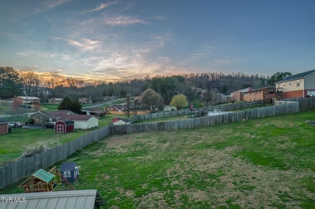 315 Piercy Street, Blountville, TN 37617