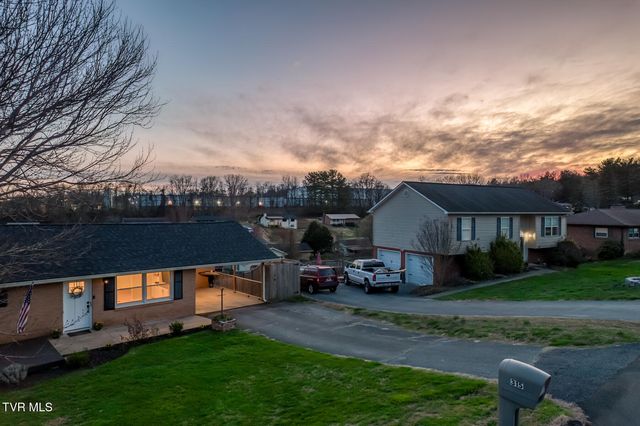 315 Piercy Street, Blountville, TN 37617