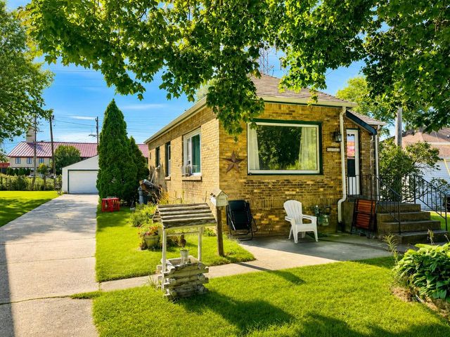 3143 S 99th STREET, Milwaukee, WI 53227