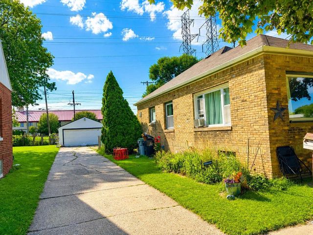 3143 S 99th STREET, Milwaukee, WI 53227