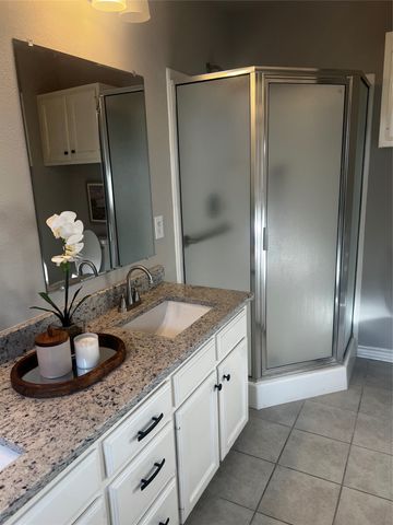 415 Cross Cut Drive, Arlington, TX 76018