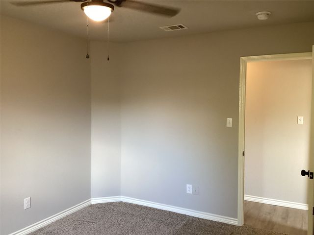 415 Cross Cut Drive, Arlington, TX 76018