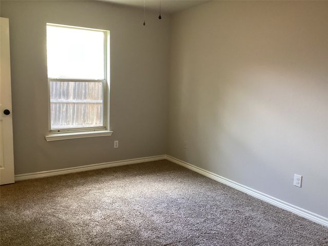415 Cross Cut Drive, Arlington, TX 76018