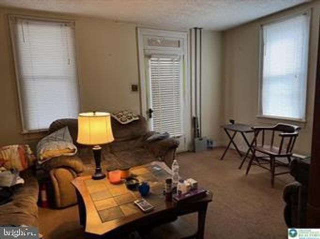 14 CHAPEL DR, Hamburg, PA 19526