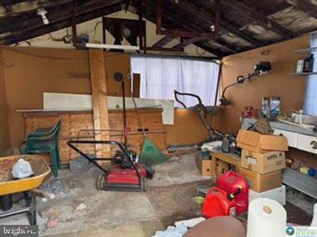 14 CHAPEL DR, Hamburg, PA 19526